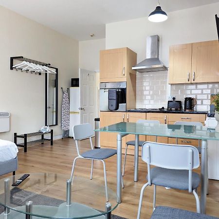 Lovely Studio In Anfield Near Centre Free Parking Ліверпуль Екстер'єр фото